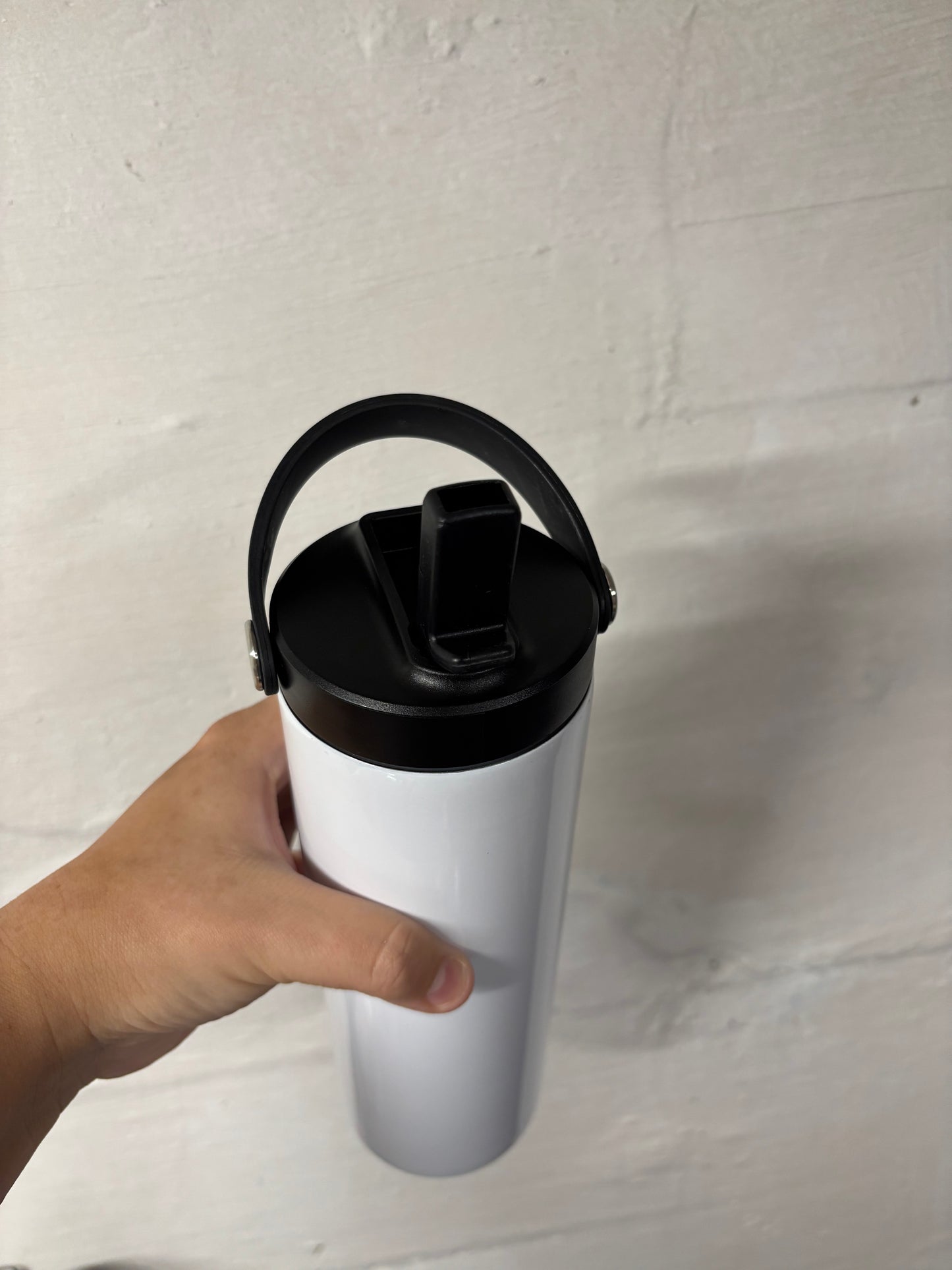 20oz Tumbler with Pops-up Straw & Handle